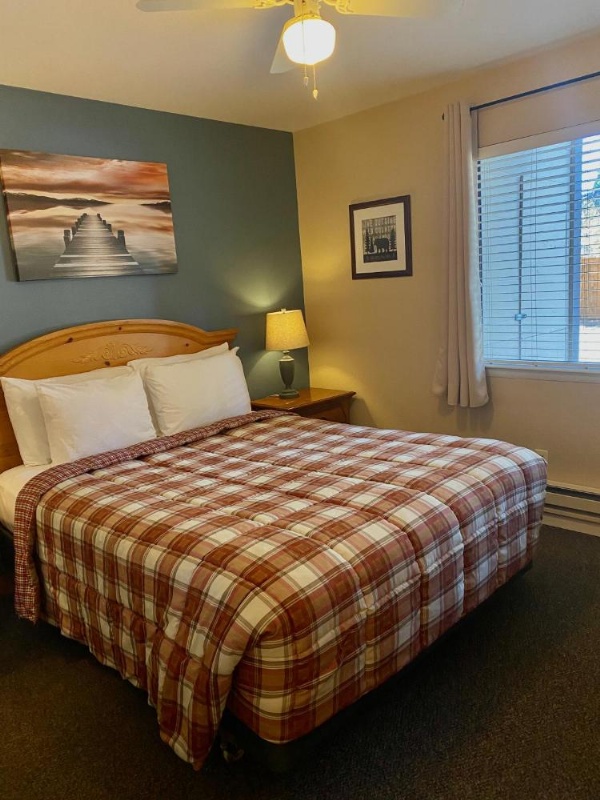 Tahoe Lakeshore Lodge & Spa image 25