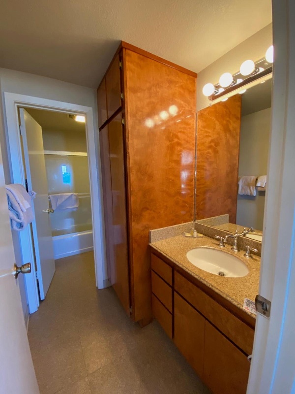 Tahoe Lakeshore Lodge & Spa image 5